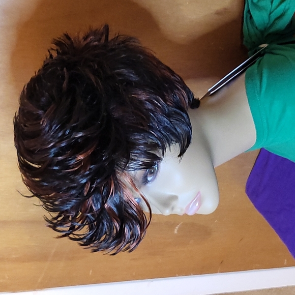 Short Black / Burnt Orange Spiky Wig - Picture 4 of 6